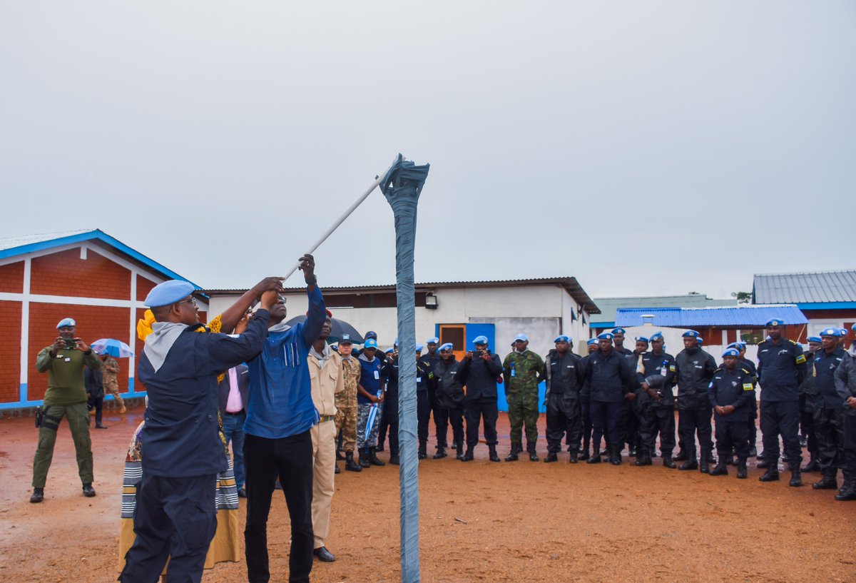 #KWIBUKA30: Abapolisi b’u Rwanda bari mu butumwa bifatanyije n’abandi banyarwanda, inshuti z’u Rwanda n’abandi bakozi b’Umuryango w’Abibumbye  kwibuka ku nshuro ya 30 Jenoside yakorewe Abatutsi mu 1994. police.gov.rw/rw/amakuru/ama…