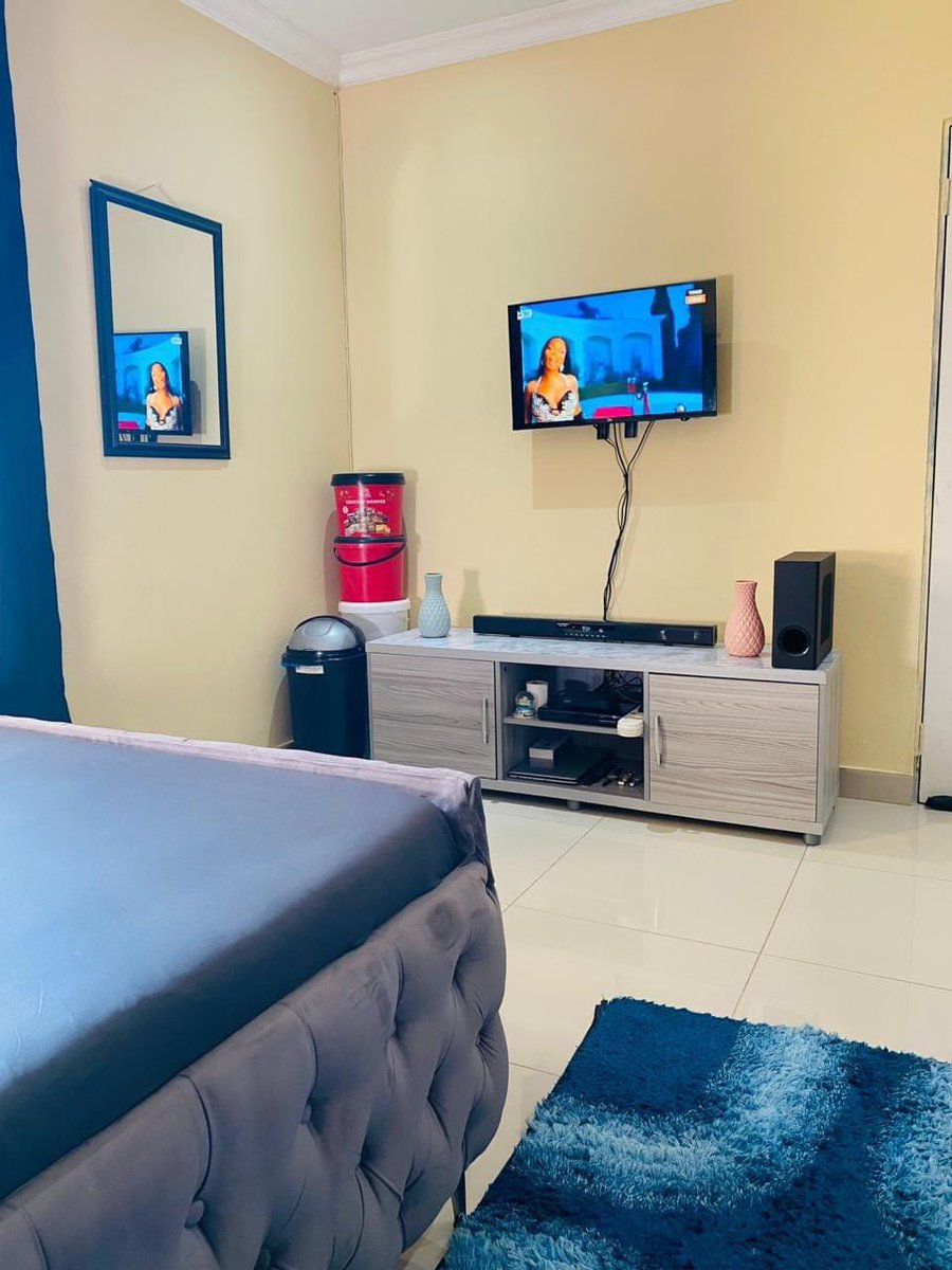 shiluvankuna's tweet image. One thing about back room? 🤌🏽🔥