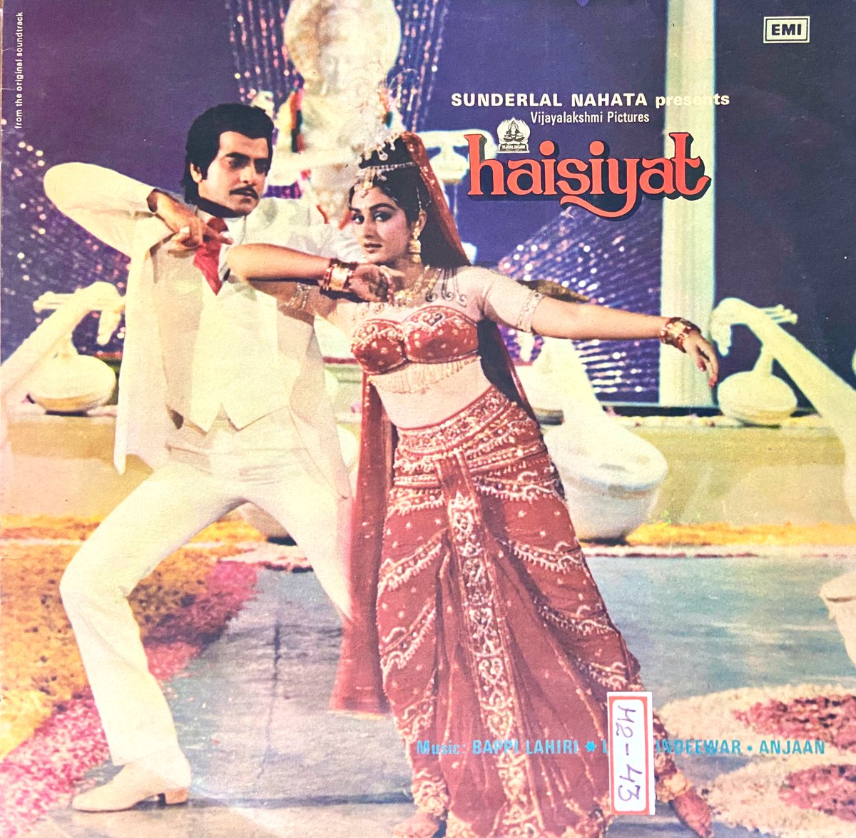 Jaya Prada shares rare moments with her son; drops photo from their fun NY  outing - Social News XYZ, image size:1200x1174