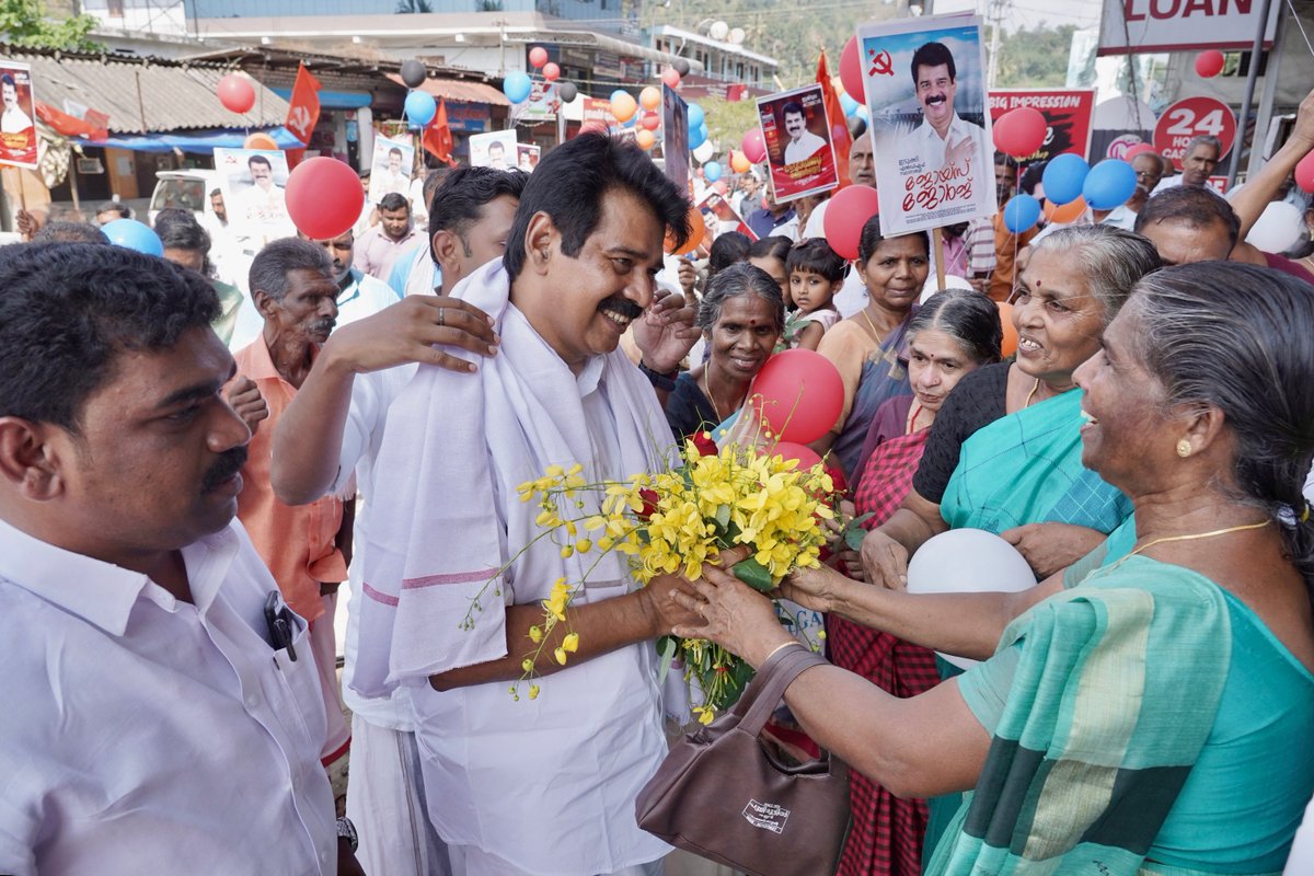 cpimdcidukki's tweet photo. വെൺമണിയിൽ നിന്നാണ് ഇടുക്കി മണ്ഡലത്തിലെ പര്യടനം ആരംഭിച്ചത്. എൻസിപി സംസ്ഥാന സെക്രട്ടറി ശ്രീ. അനിൽ കൂവപ്ലാക്കൽ ഉദ്ഘാടനം ചെയ്തു. പഴയരിക്കണ്ടം, കഞ്ഞിക്കുഴി, കീരിത്തോട്, ചേലച്ചുവട് തുടങ്ങിയ പ്രദേശങ്ങളിൽ വൻ ജനാവലി നൽകിയ സ്വീകരണങ്ങൾ ഏറ്റുവാങ്ങി.
#advjoicegeorge #guarenteeofleft https://t.co/NHxTy6Bwet