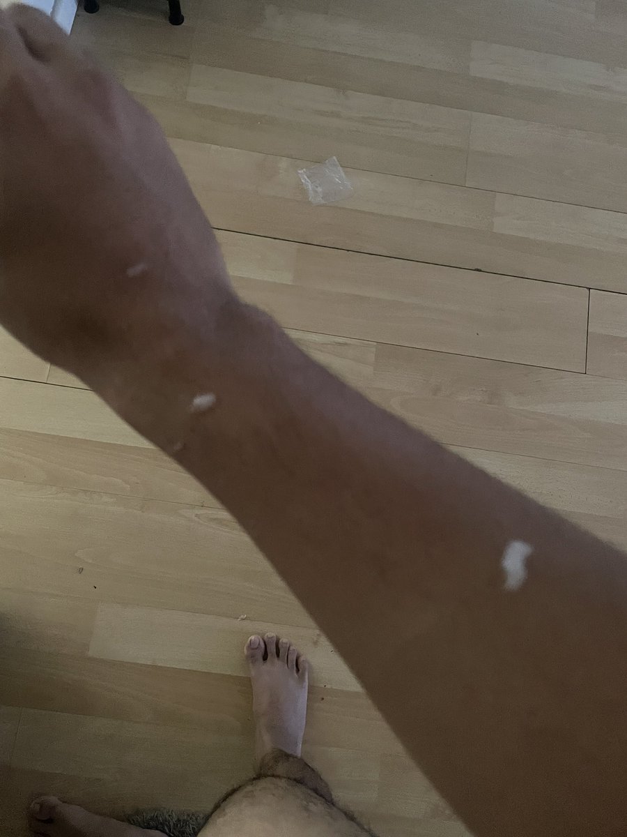AfamSlayer's tweet photo. AFAM 10: lt was just a 20mins interval from afam 9 when this daddy 46 years old with wife and one kid, 6 foot messaged me if I can host now and I casually said yes and gave him my address. Next thing he replied was he was on the way and my slut hole and horniness cannot contain. https://t.co/R0nkNIvXuI