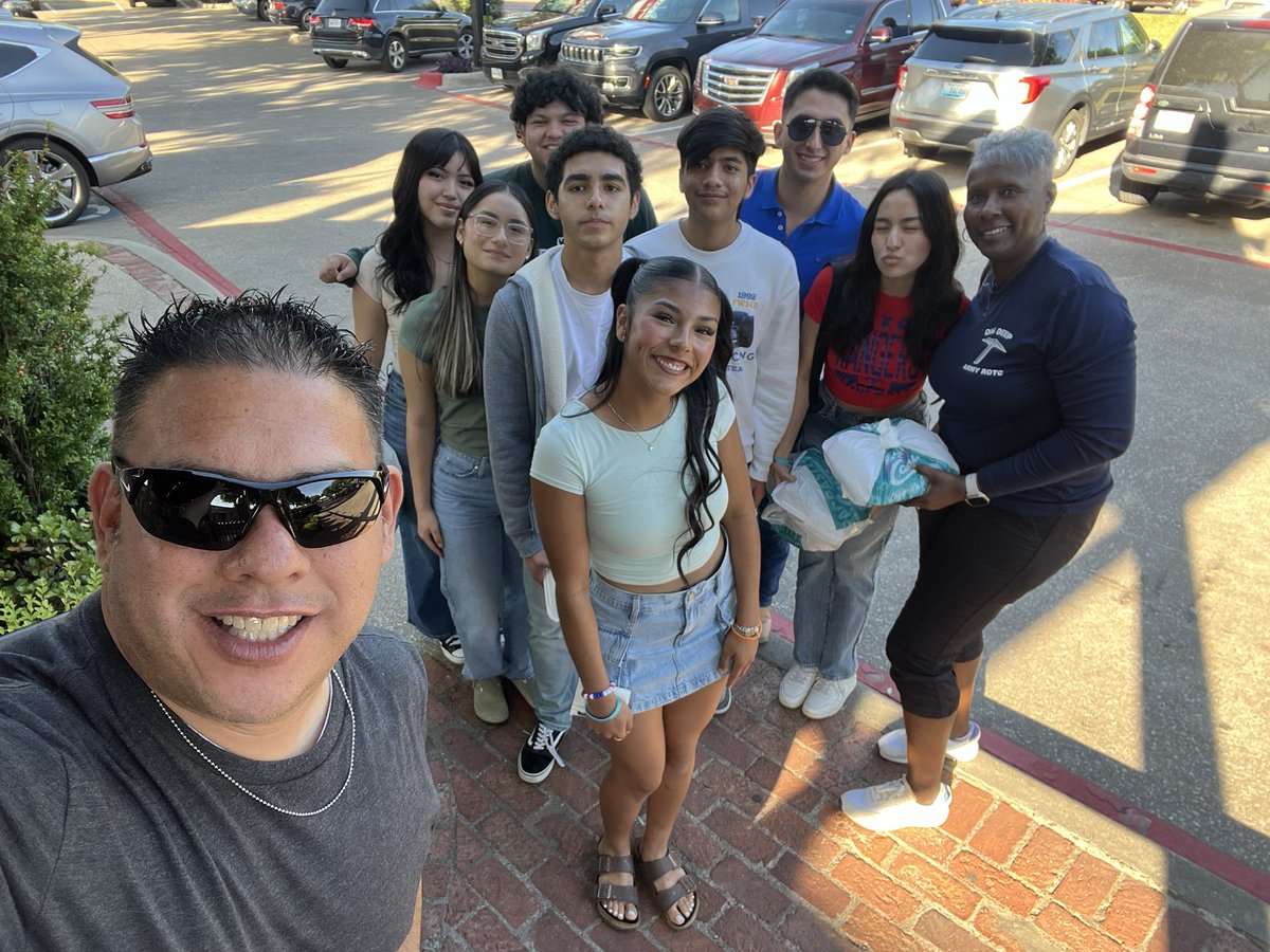 Day One in the books of the 2024 @tasc_stuco State Conference. #TASCAbleToLead #OFOD #THEDISTRICT #Stuco #TASC #DistrictIX @dvhsyisd @ysletaisd @TASC_StuCo @District9StuCo @cmlopez1