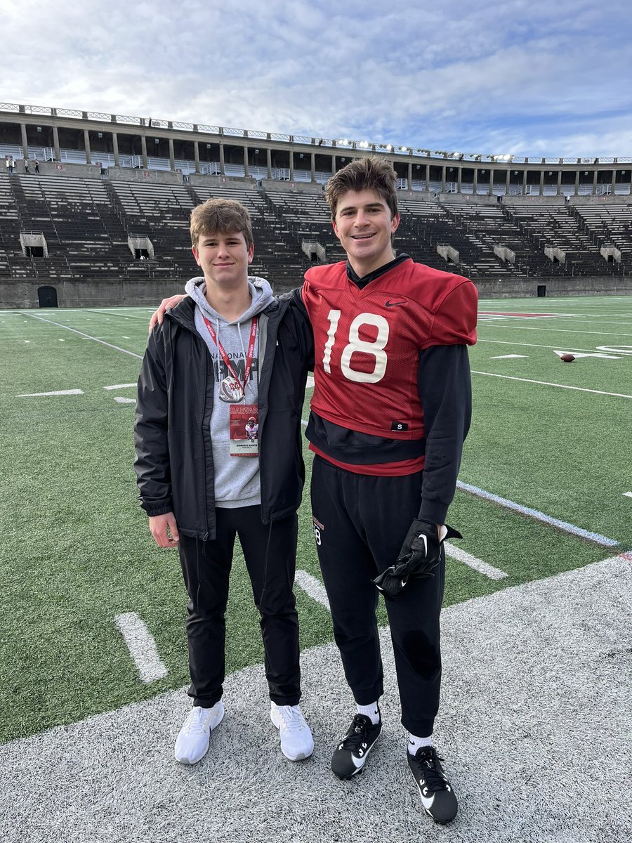 Had a great time at Harvard last Friday! Thanks @Ryan_Kalukin for making it happen. It was a great experience watching the practice and touring the campus/facilities. Even met up with former Mater Dei receiver @CBarkate! @MDFootball @Chris_Sailer @Diego_Marquez95 @skwilliamsjr