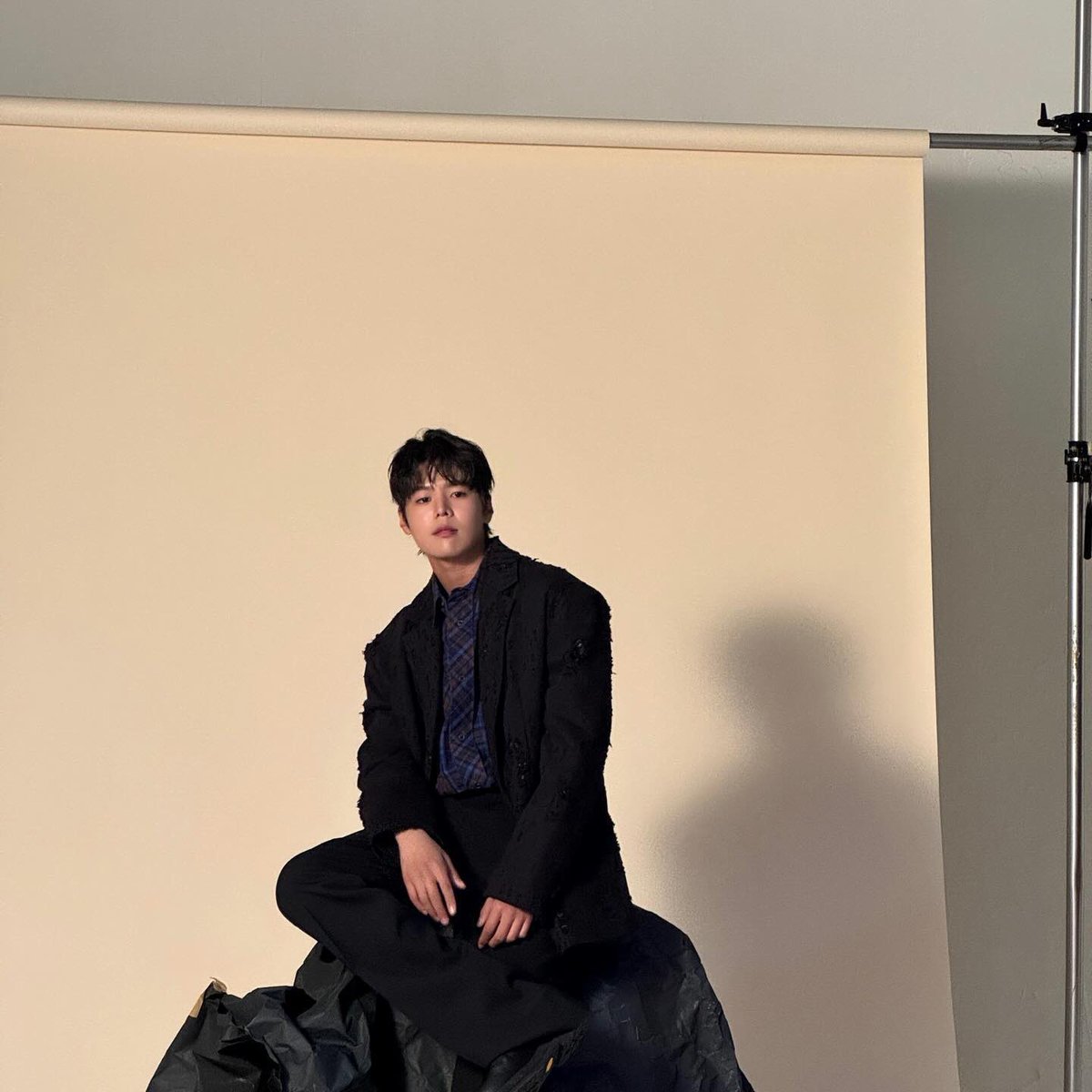_ryecloud's tweet photo. 240408 스태프 인스타 #려운 #Ryeoun

려운 배우의 씨네21 촬영 현장들고 왔어요📸
커밍쑨! https://t.co/fUh0XxQ5GP