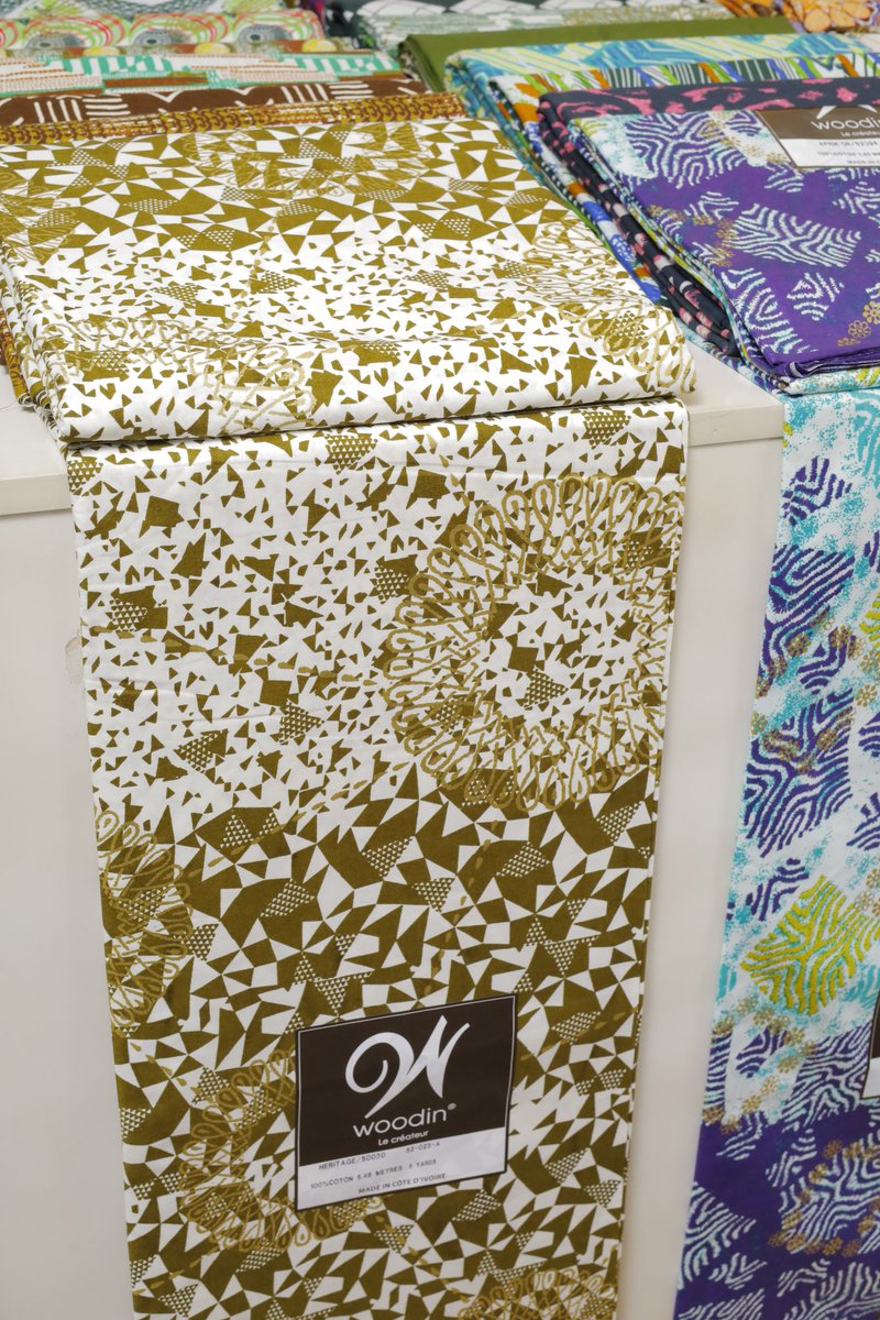 authenticfabric's tweet photo. You can’t buy happiness but you can buy new fabrics and that is kinda of the same thing 😊
#woodinuganda #KabakaBirthdayRun2024 #KampalaCreme #knacking #Ankara #africanprints #kitengi #uganda https://t.co/qjFeROYWvp