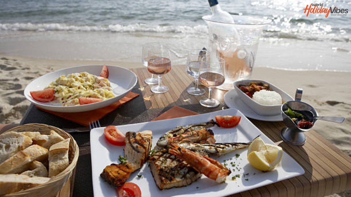 w_holiday_vibes's tweet image. Indulging in a delectable seafood feast 🦞🌊 Dive into flavors that echo the ocean's melody.

#Travel #SeafoodCravings #WorldHolidayVibes #GoodVibesOnly