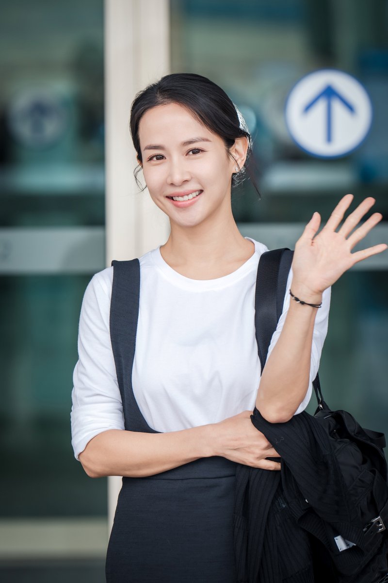 LG유플러스 STUDIO X+U 공포 미스터리 시리즈 <타로> 조여정, 9일 최초로 공개되는 ‘산타의 방문’으로 칸 시리즈 핑크카펫 접수 예고!