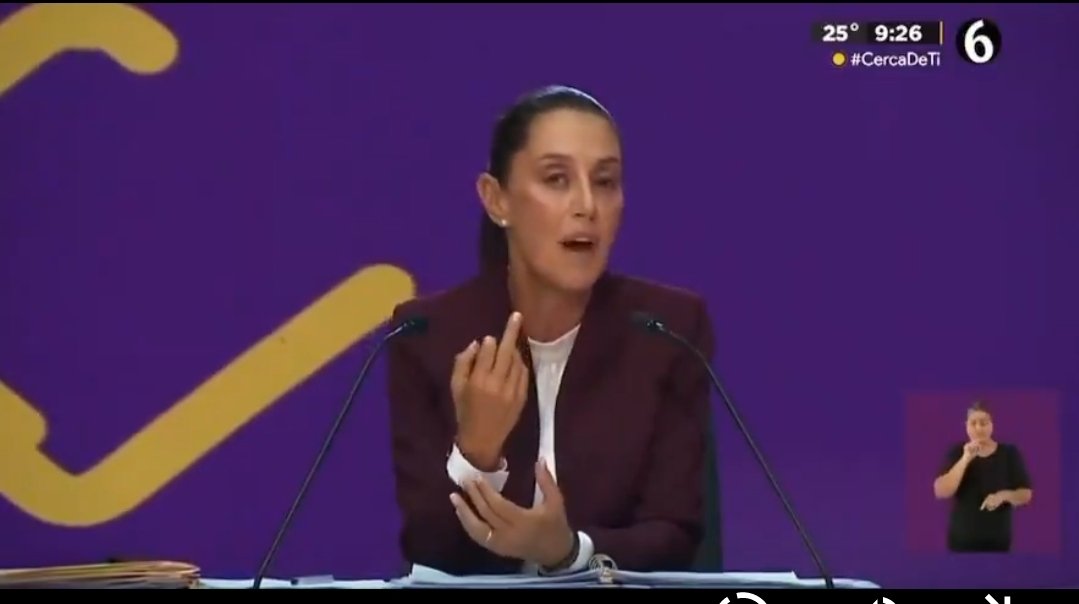 DrKings_1's tweet photo. Todo mundo piensa que Cheinbaum ganó el debate por el tema de su inexpresión emocional a veces las emociones no son muestras de vulnerabilidad sino de empatía. Prefiero una persona que siente y es empática a una que no. Todavía esta el mito que una persona emocional no es de fiar.