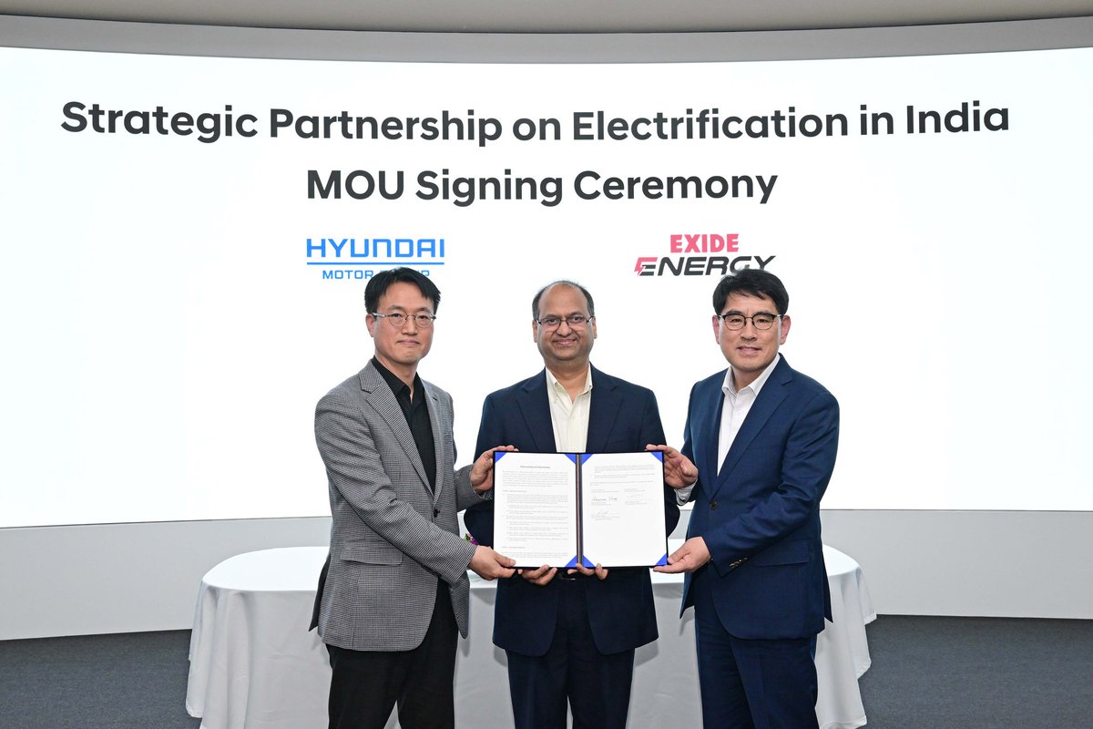 atulr85's tweet photo. #EVPush👇

#Japanese and #South Korea automakers in India: 

1. Toshiba- Denso-Suzuki JV sets up TDSG, India’s first Lithium-ion battery plant in #Gujarat

2. Today, Hyundai and Kia joined hands with India's Exide for EV battery (Lithium-iron-phosphate cells) localization https://t.co/UriFQCBD56