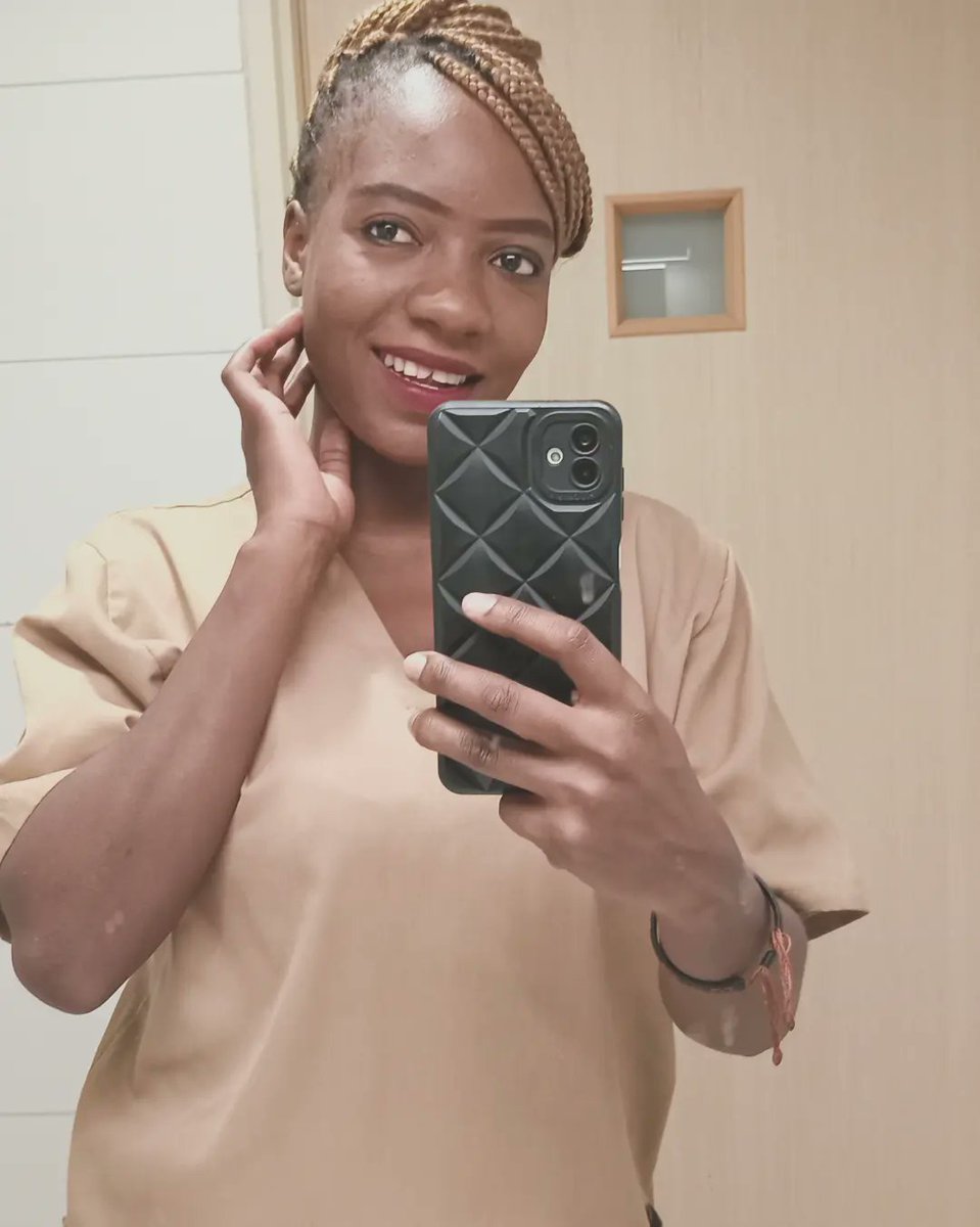 Dmwinji's tweet photo. Up and grateful...
Everyday is an opportunity to be great...
#The_D 
#The_Blessed_Chick_Mwinji 
#HN https://t.co/xdWnRzp71K