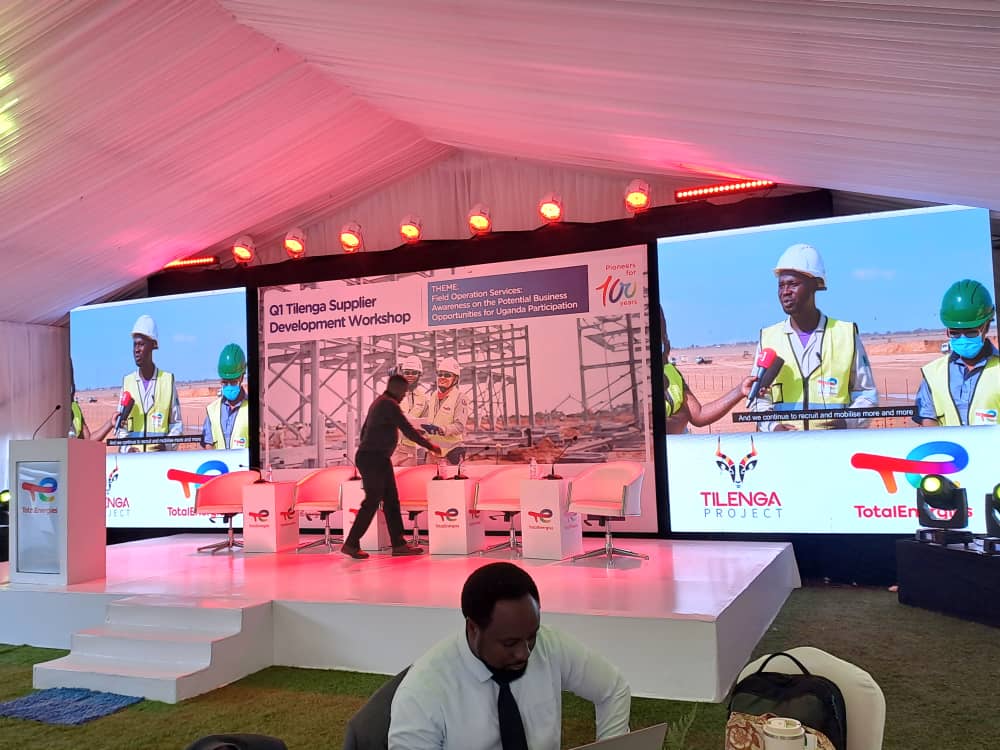 TotalEnergiesUG's tweet photo. #HappeningNow 
The #TotalEnergiesSupplierDevt Forum presenting business opportunities on the Tilenga project in Field Operation Services.
Follow the discussions through our YouTube channel: https://t.co/w3rCmV6vQ4 https://t.co/TiCbEO41Iz