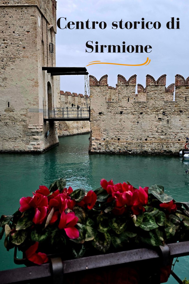 Cosa vedere a #Sirmione in una sera. Dove #mangiare e dove #dormire a Sirmione sul #Lagodigarda in #Lombardia. Scopri di più 👇 
sposiniinviaggio.com/2024/04/08/pas…
#sposiniinviaggio #travel #viaggi #travelblog #viaggiare #italy #italia #viaggiareinitalia