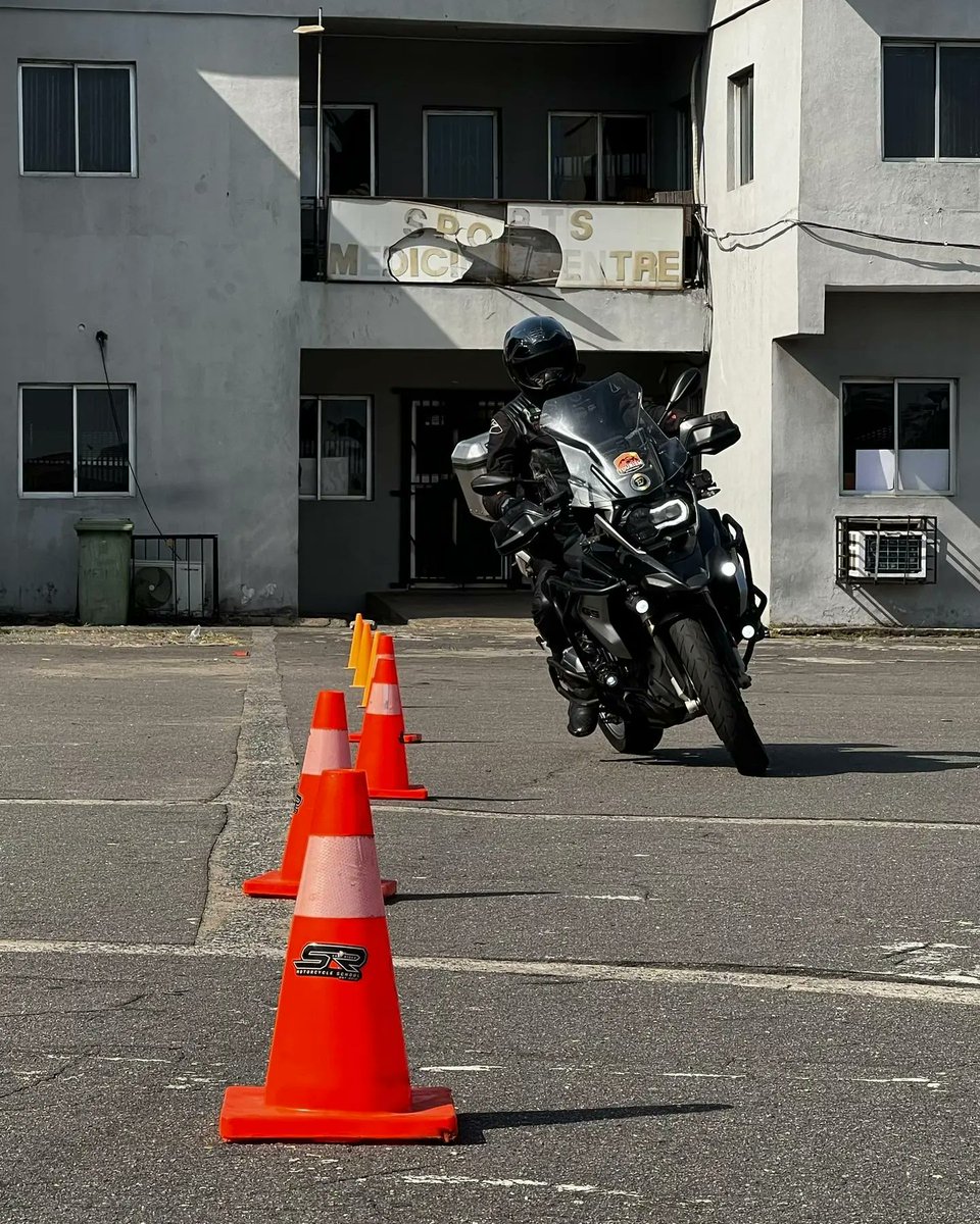 Badgang_ng's tweet photo. When life throws you a curve... lean into it.

Have a great week!

#HumansofBG
#BoundbyPassion
#WhyWeRide https://t.co/VHHTAnaL4u