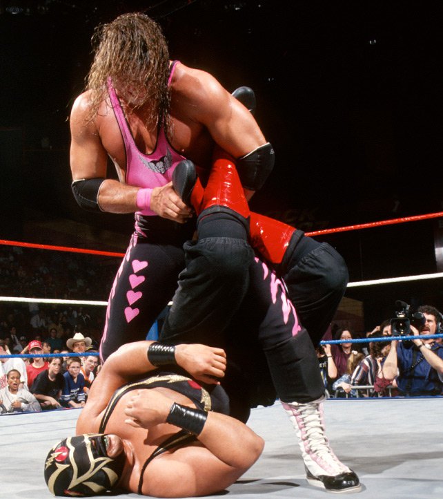 On this day in 1994: Bret Hart defeats Kwang on Monday Night Raw. #WWF #WWERaw #Wrestling #SavioVega #BretHart