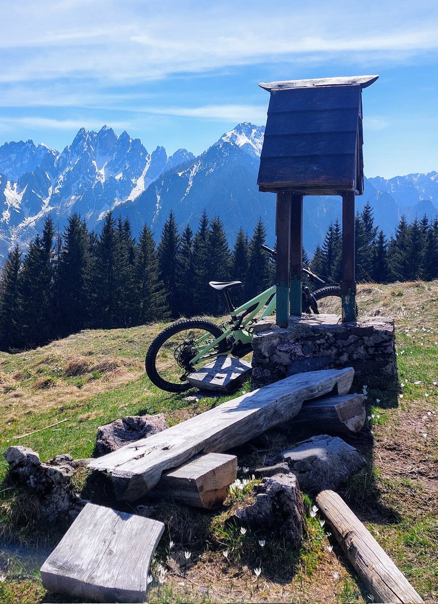 MauSbogar's tweet photo. #MTB Tour in #FVG
Luoghi remoti di grande bellezza
sopra la #ValAupa
SUPER!!!
@DiscoverTrieste @VisitFVG @viagginbici @Ipocontro @stregapoeta @Amfortas @patrizia_fonda @ANGELACHIDDEMI @A__Martinello @mariacr28250504 @Mario16604832 @an_na20_01 @lucioulian @CiriSince1978 @gmdb https://t.co/NLkG3OFP47