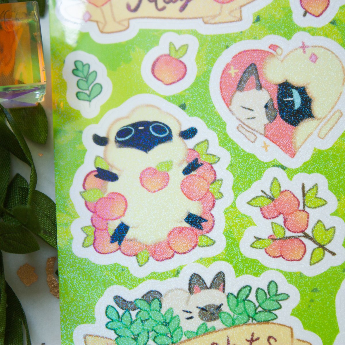 rikku_the_leaf's tweet image. I love how the sugar coating tourned out on these😍#Plannerstickers also up on Etsy