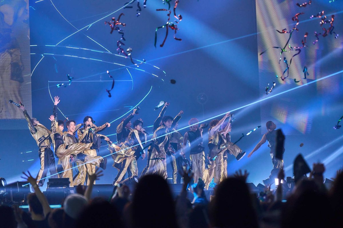 #THERAMPAGE
𝙻𝙸𝚅𝙴 𝚃𝙾𝚄𝚁 𝟸𝙾𝟸𝟺 
"#CyberHelix"𝚁𝚇-𝟷𝟼

- LIVE PHOTO📸

🧬MUSIC VIDEO
youtu.be/KqNibOn8OQQ
❤️‍🔥LIVE
ldh-liveschedule.jp/sys/tour/25957/