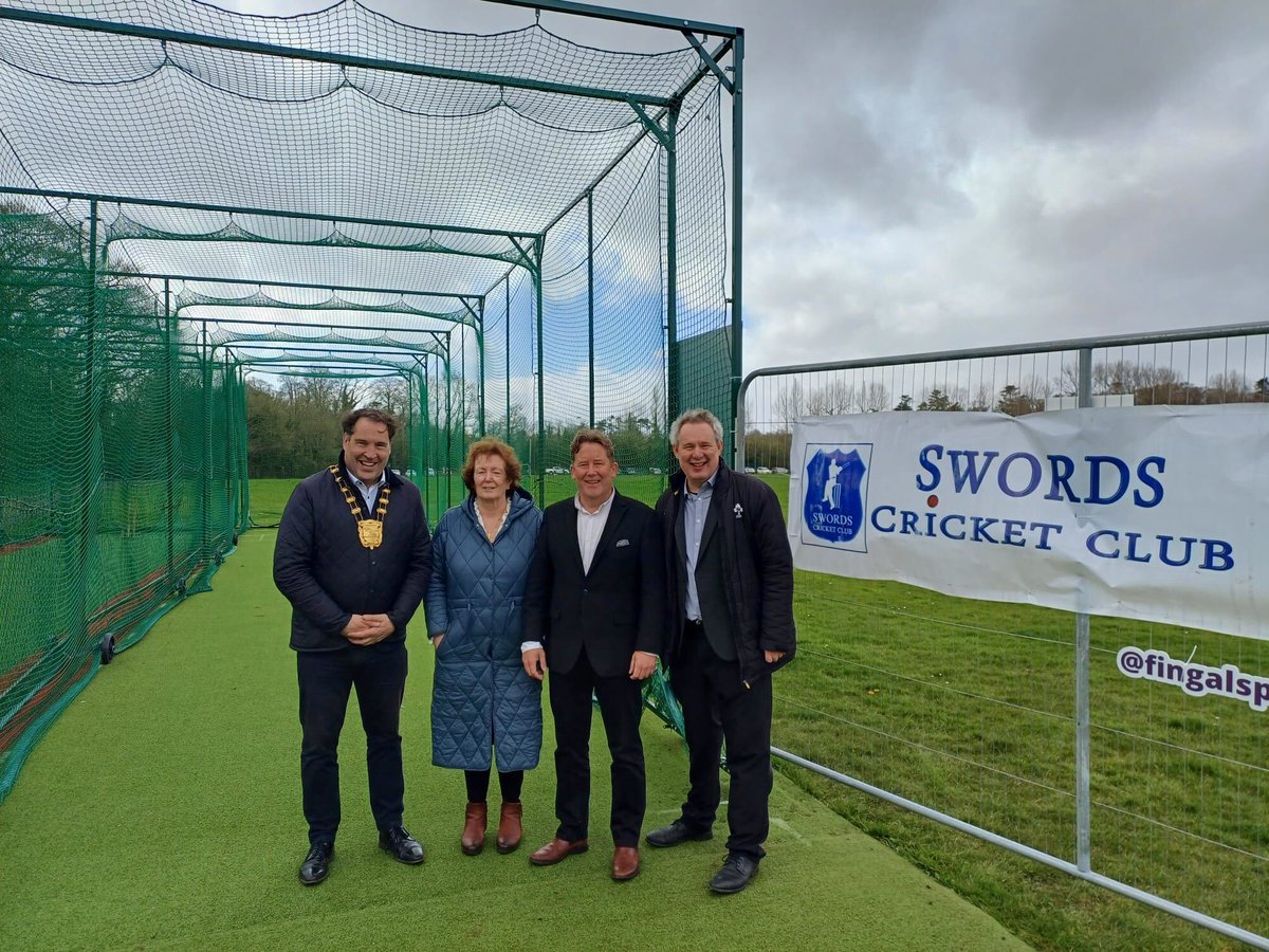 Swords Cricket club official opening of new facilities!🏏 Saturday saw the opening of Swords cricket clubs, new batting and bowling nets at Newbridge Demise by the Mayor of Fingal @AdrianHenchy and Minister for Housing @DarraghOBrienTD! 👏 @Fingalcoco @SwordsCricket