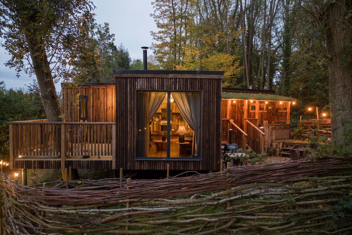 Bromyardtourism's tweet image. This month’s spotlight? The Rookery Woods. 🌲🌟 If you’re in need of a quick spring getaway, this is your spot. Check out our latest blog post for the full scoop.

destinationbromyard.com/news/enjoy-spr… 

#SpringGetaway #RookeryWoods