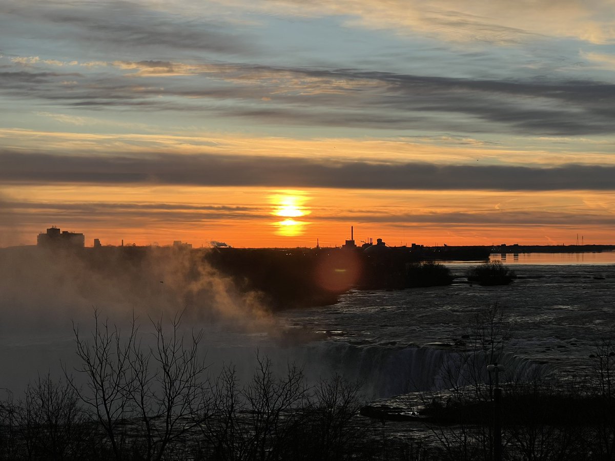 Sunrise over Niagara Falls. Thanks clouds but that will be all for today. #Eclipse2024