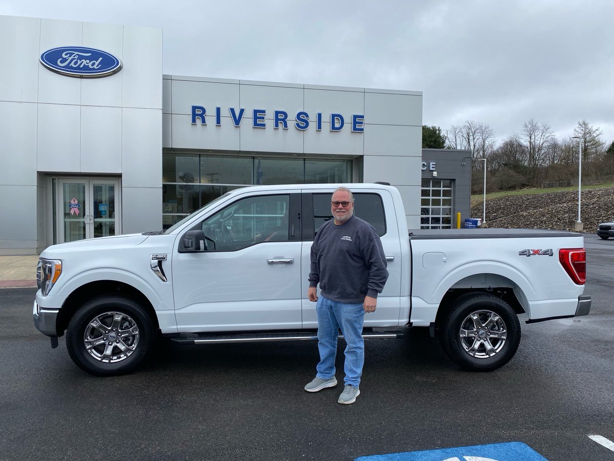Congratulations Joe Taylor on your New Ford F 150 Crew Cab XLT. We appreciate your Trust and your continued Business. Sammy, Joey, Jimmy, and Ashley 🚙🛻🚗 ⁦@OurFordStore⁩ ⁦@FordPerformance⁩ ⁦@ThurbyFord⁩