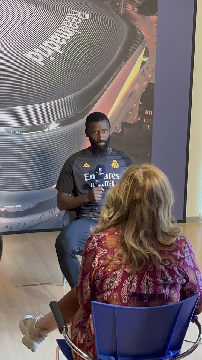 narimenez_'s tweet photo. One to one interview of Real Madrid ahead of the champions league game against Manchester City #UEFAChampionsLeague #RealMadrid https://t.co/RuAEn2pQ2K