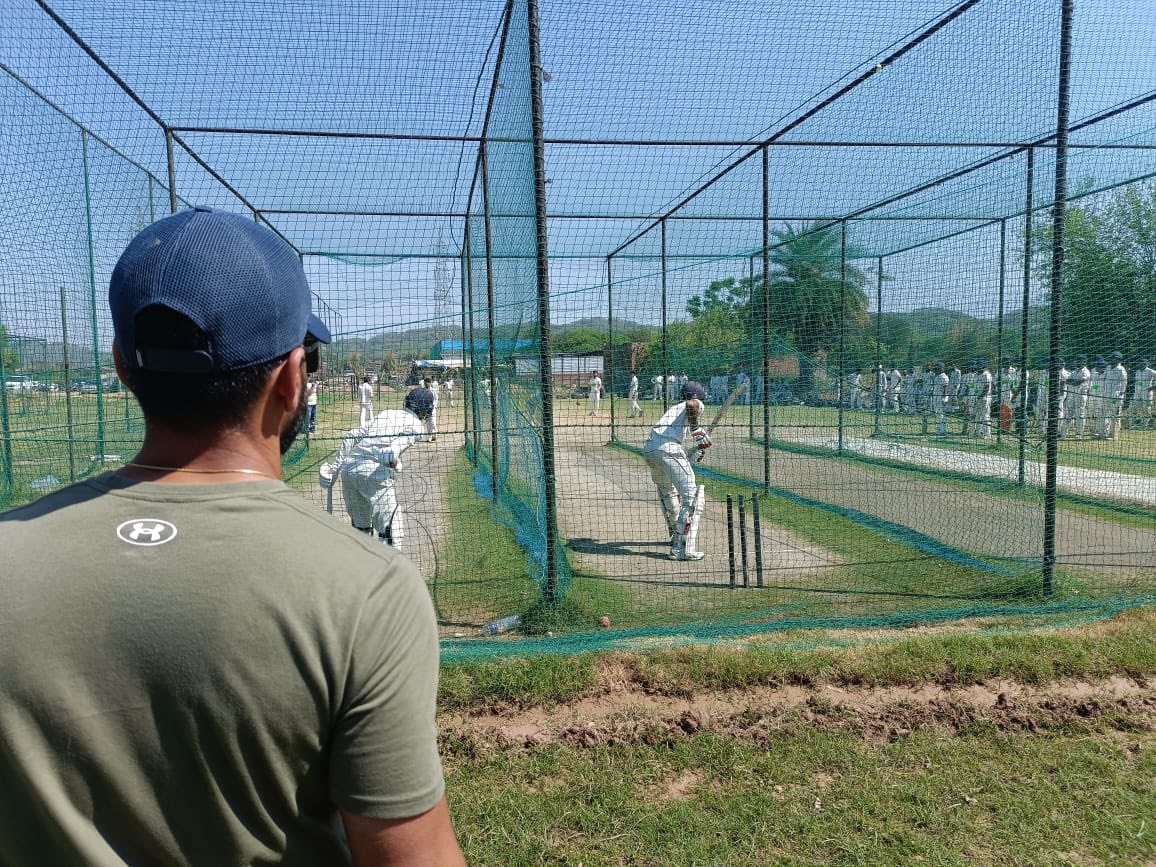 UTCAChd's tweet photo. Chandigarh Cricket Trials in full swing! 🏏 Senior Men’s hopefuls showcasing their talent and determination at the trials. Best of luck to all the aspiring cricketers giving it their all! 💪 #UTCA  #ChandigarhCricket #TrialsInProgress #SeniorMensCricket https://t.co/PkTAoKe69I