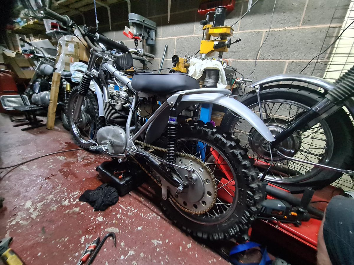 Classic Bike Shows follower Graham Seward's BSA B44VS project !

What have you got on the go?

#classicbikeshows #motorcycle #motorbike #motorcyclelife #classicmotorcycle #classicbike #motorcycleclub #classicmotorcycles #motorbikelife #classicbikes #motorcycleevent