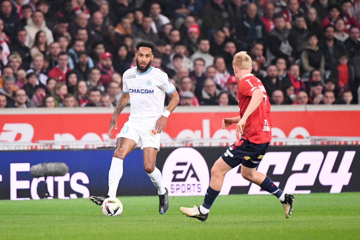 ActuFoot_'s tweet photo. Pierre Emerick Aubameyang s’est finalement vu attribuer le but de l’OM à Lille, initialement compté comme un CSC pour Ismaily ! ⚽️

12ème but de la saison en Ligue 1. ✨🇬🇦

(@Ligue1UberEats) https://t.co/2P1WX8IYjq