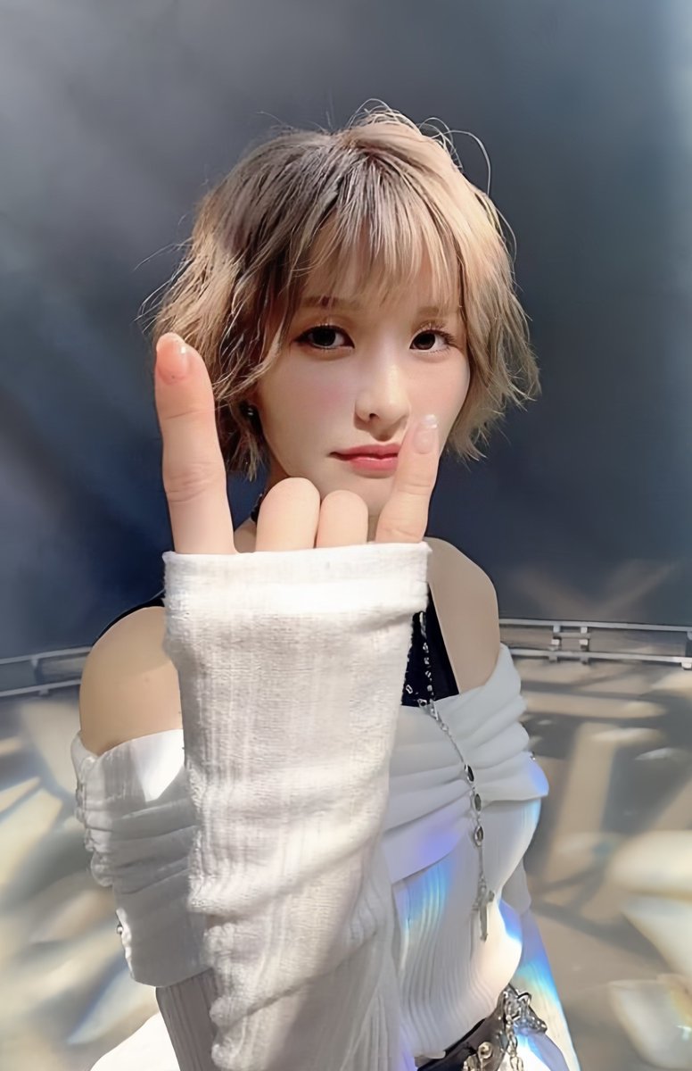 jisoo__01's tweet image. #見た人も誰か無言でカッコいい女性ボーカリストをあげる
#EOE
#湊あかね