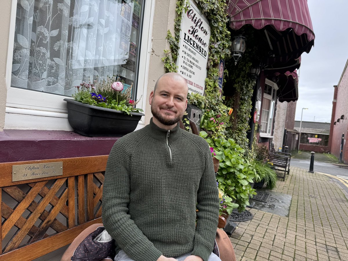 The @LibDems candidate in the upcoming Blackpool South by-election, @Andrew_Cregan , has launched a petition to better protect a local conservation area. Mr Cregan wants to get improvements to the Foxhakl Village neighbourhood - where his family runs a B&B: