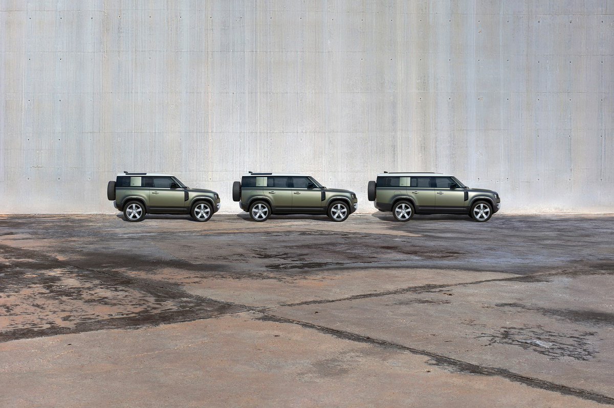 The length difference between the Defender 90, 110 and 130 models.

#landrover #defender #defender90 #defender110 #defender130 #landroverdefender #cars