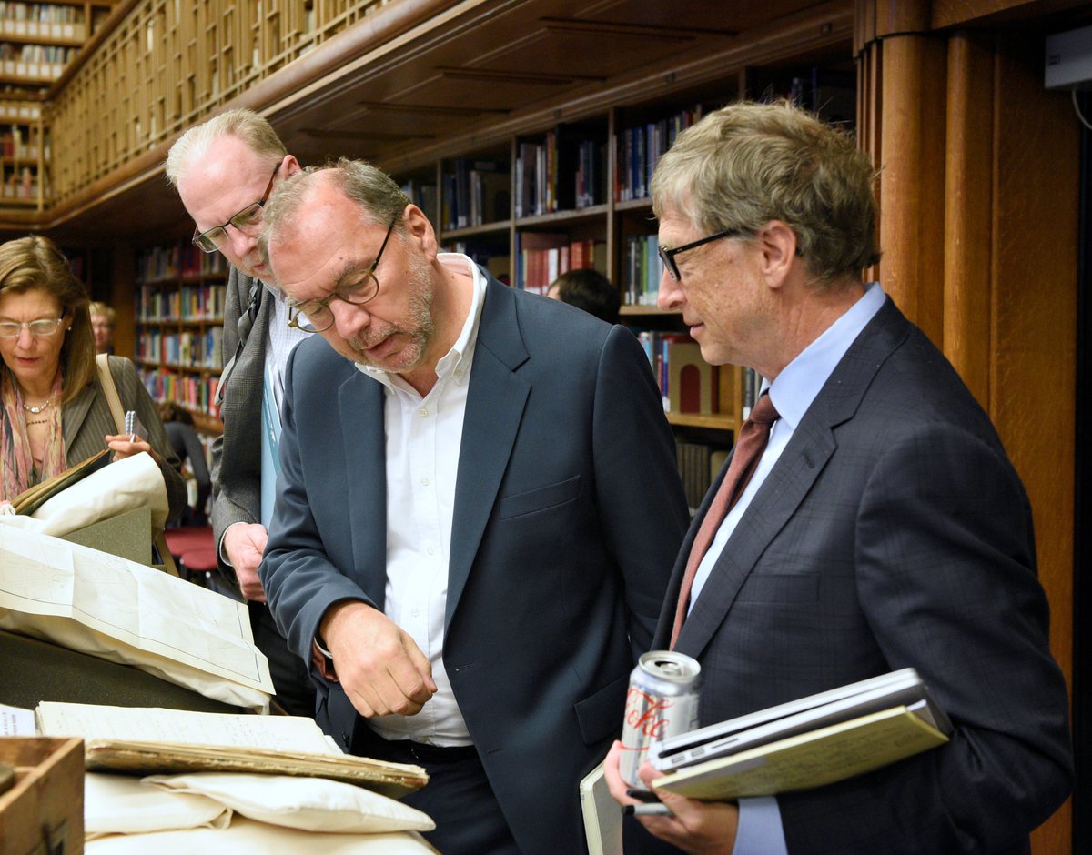 Bill Gates visited the London School of Hygiene & Tropical Medicine in October 2016 to meet with researchers and peruse some archival items. His Diet Coke can, whilst not officially accessioned into our Archive, has been in our office ever since. #UnusualArchives #Archives30