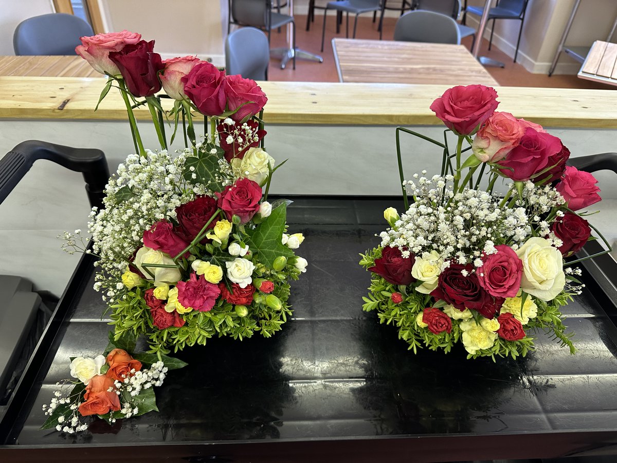 🌸🌼 Take a peek at the delightful flower arrangements crafted in Maria from Adult Learning Wales recent Flower Arranging workshop! 💐✨ #FlowerArranging #creative #workshops