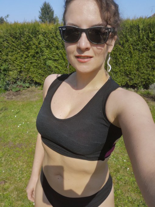 Il fait quel temps par chez vous ? 😍 https://t.co/N4Di8WsOdk