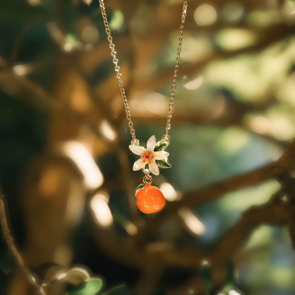 🍊Regardless of the materials or design, this Orange Necklace is a vibrant and eye-catching accessory that commands attention with its bold hue.

Shop in the link🔗selenichast.com/collections/or…
#selenichast #selenichastjewel #orangenecklace #necklaces #fashionstyle #giftideas