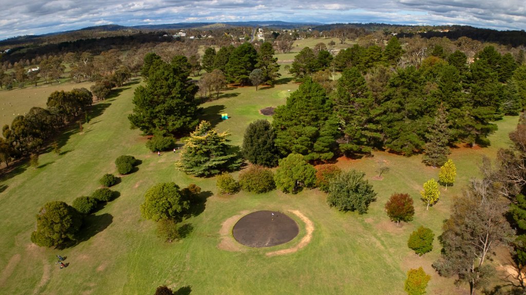 Everything you need to know for the world first Women's World Sand Greens Championship at Walcha Golf Club, via @JimmyEmanuel4. Details: bit.ly/49u6zS4 #WorldSandGreensChampionship | @GolfNSW