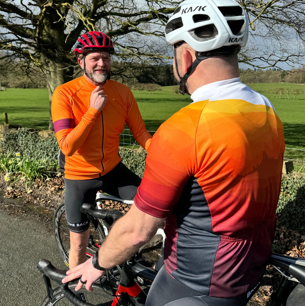 Kit guaranteed to give you your daily dose of Vitamin D even if the weather can't 🍊🌞⁠
⁠
⁠
#bikelife #instabike #cyclist #roadbike #riding #cycling #instacycling #fatladattheback⁠
⁠
⁠