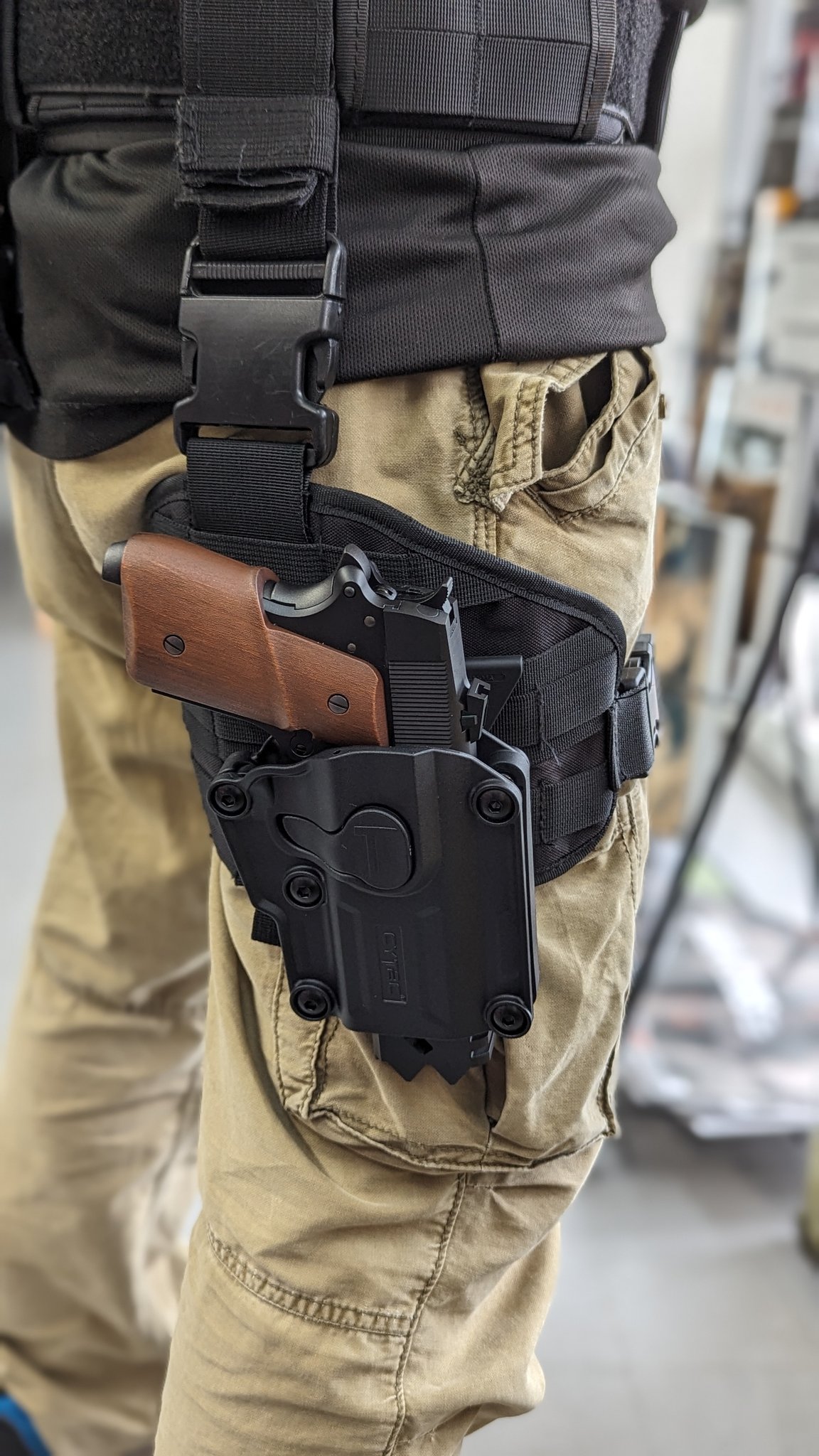 92F カスタムモデル マグポーチ ホルスター ベルト 予備弾そう