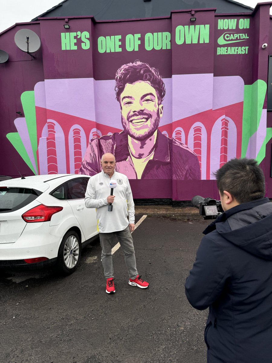 ianabd's tweet image. Brilliant to chat with @jordannorth1 live on his new @CapitalOfficial Breakfast Show this morning! #twitterclarets #oneofourown #burnleyfc