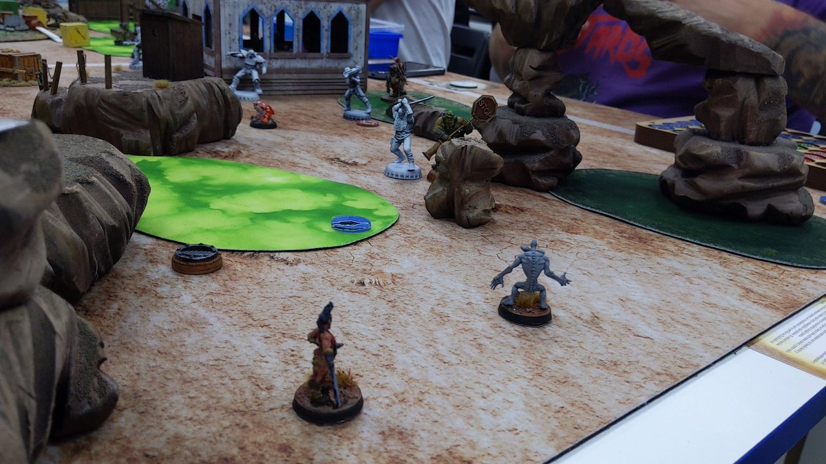 yiyembo's tweet photo. Tochísimo Torneo Mortal de @punkapocalyptic el de ayer en @libertaliajuego. Cuatro partidas del tirón y absoluto dominio de los #Chatarreros (están rotos). Mis Idos hicieron buena escabechina y se fueron pa'casa contentos y con carne de #Mutardo fresca para la cena. https://t.co/4iZUda6SoR