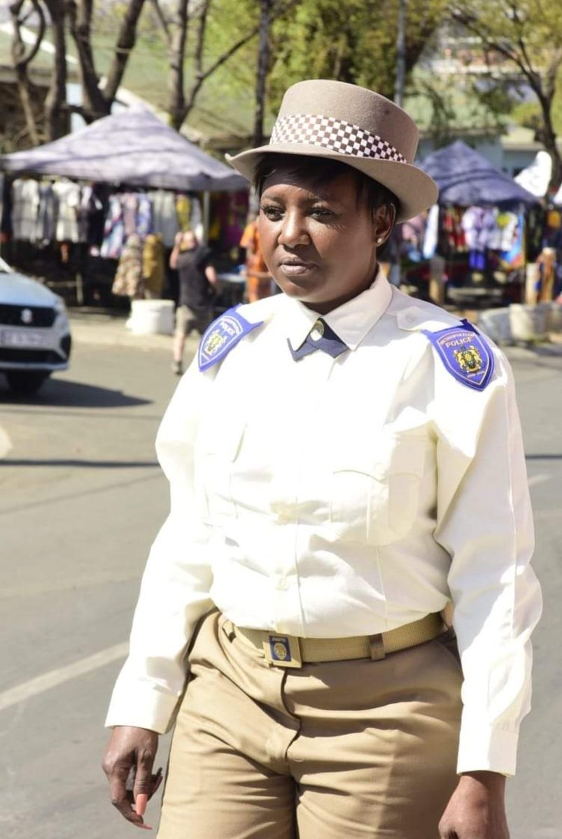 JMPD officer shot dead by SAPS members in Dobsonville,Soweto. It is alleged that police were trying to stop a vehicle that was driving reckless and negligent around Dobsonville. The officers gave chase, and the vehicle eventually stopped at Monaisa Street Dobsonville, the...