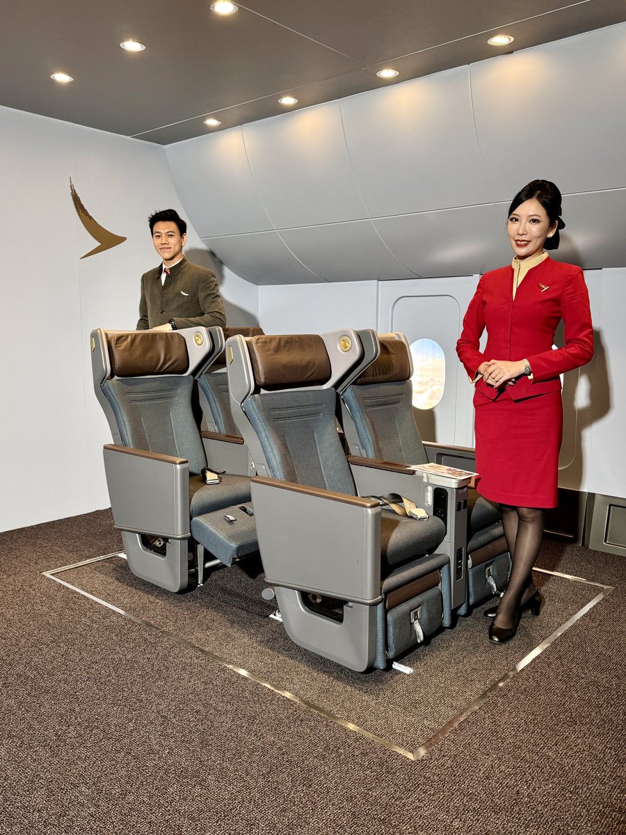 Cathay Pacific is showcasing their new Premium Economy seat today in Hong Kong. The new seat comes with decent recline and added wing for privacy. It will replace existing seat + new Aria Business Class Suite on retrofitted 777-300/ER this year. (Time TBC)