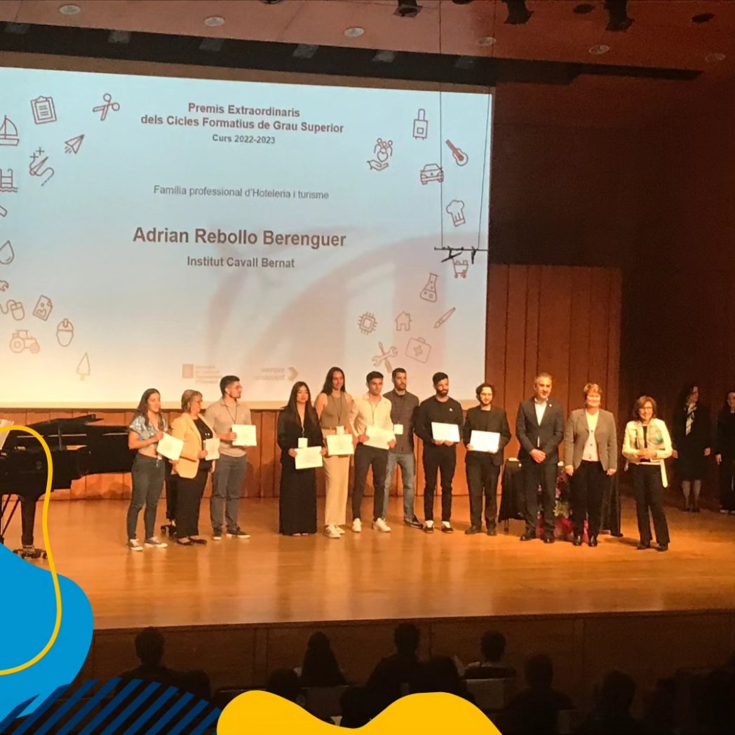 El passat dijous 4 d'abril va tenir lloc l'acte d'entrega dels Premis Extraordinaris de Formació Professional del curs 2022-2023. Aquest acte va tenir lloc a l'Auditori Conservatori del Liceu a Barcelona amb la presència de diferents autoritats del Departament d'Educació.👨‍🏫