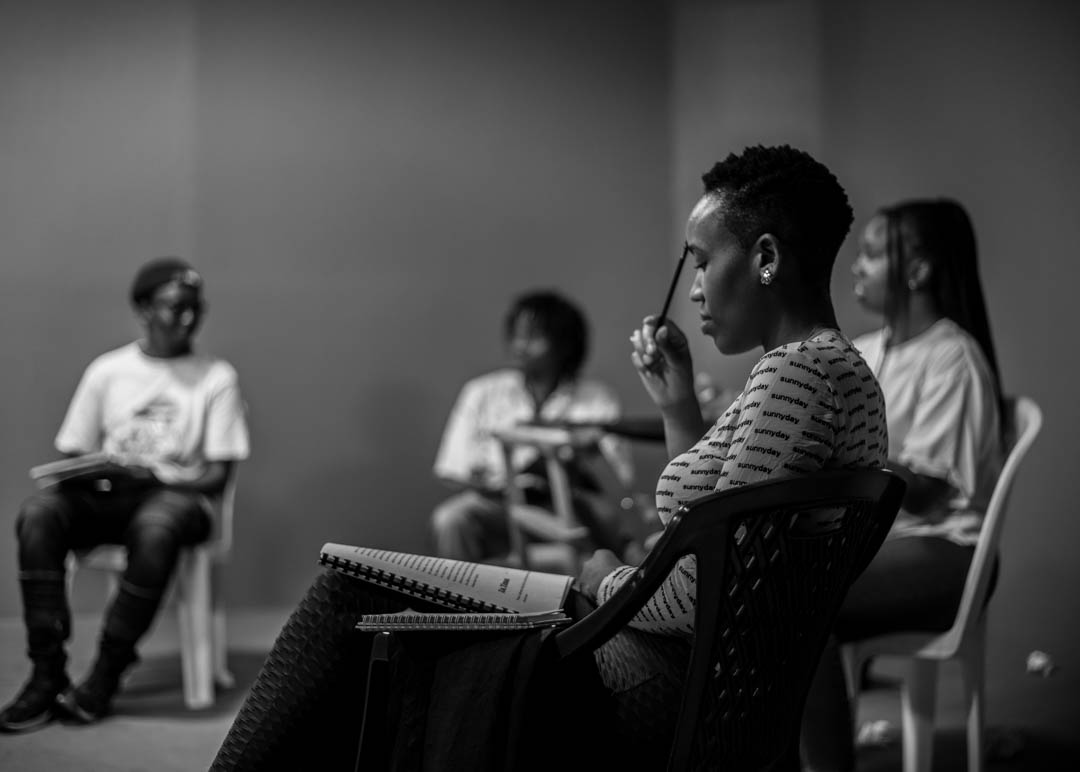 Siku ingine ya kupiga rehearsals za #DaiVerse kama waalimu wa 90s.

Pray for us who left our voices at Blankets and still need them to get work done. 😭