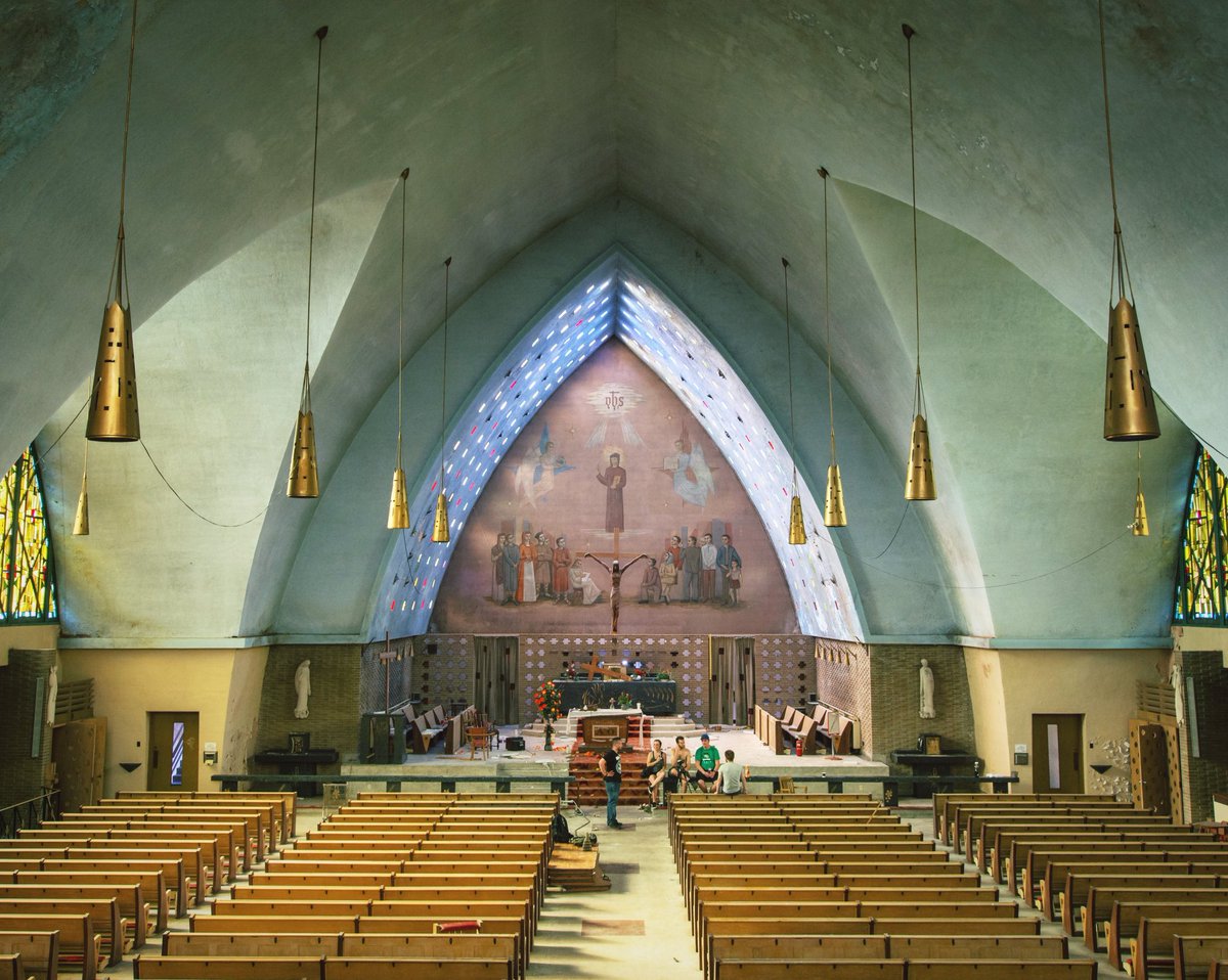 Lucinda Grange tweet media