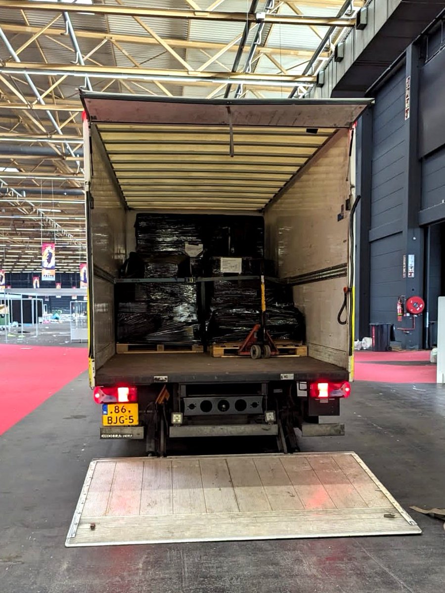 ABCBooksNL's tweet photo. All wrapped up and ready to go home after a successful @FACTSConvention. Big thanks to everyone who visited our stand this weekend! #ABCintheWild #ABCatFACTS https://t.co/I2AP5MKRjI