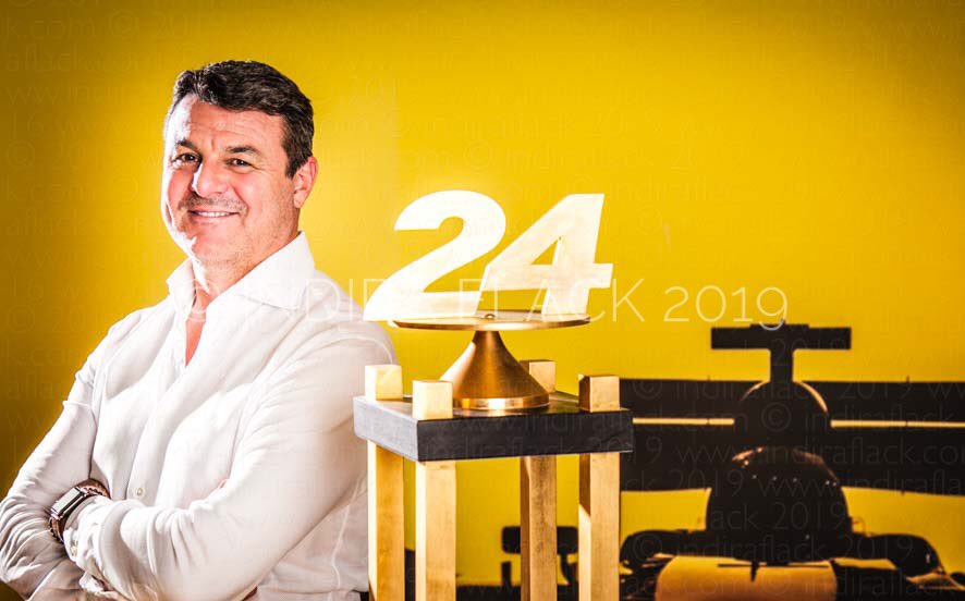 Page18 Great British Racing Drivers #book hosts today’s birthday boy. Wishing Mark Blundell a very happy birthday 🥳
.
In support @racingdementia with 10% of sales donated £39.98 +p&p bit.ly/45X3lVy
.
#gbracingdrivers #portraitphotography #motorsport #dementia #charity