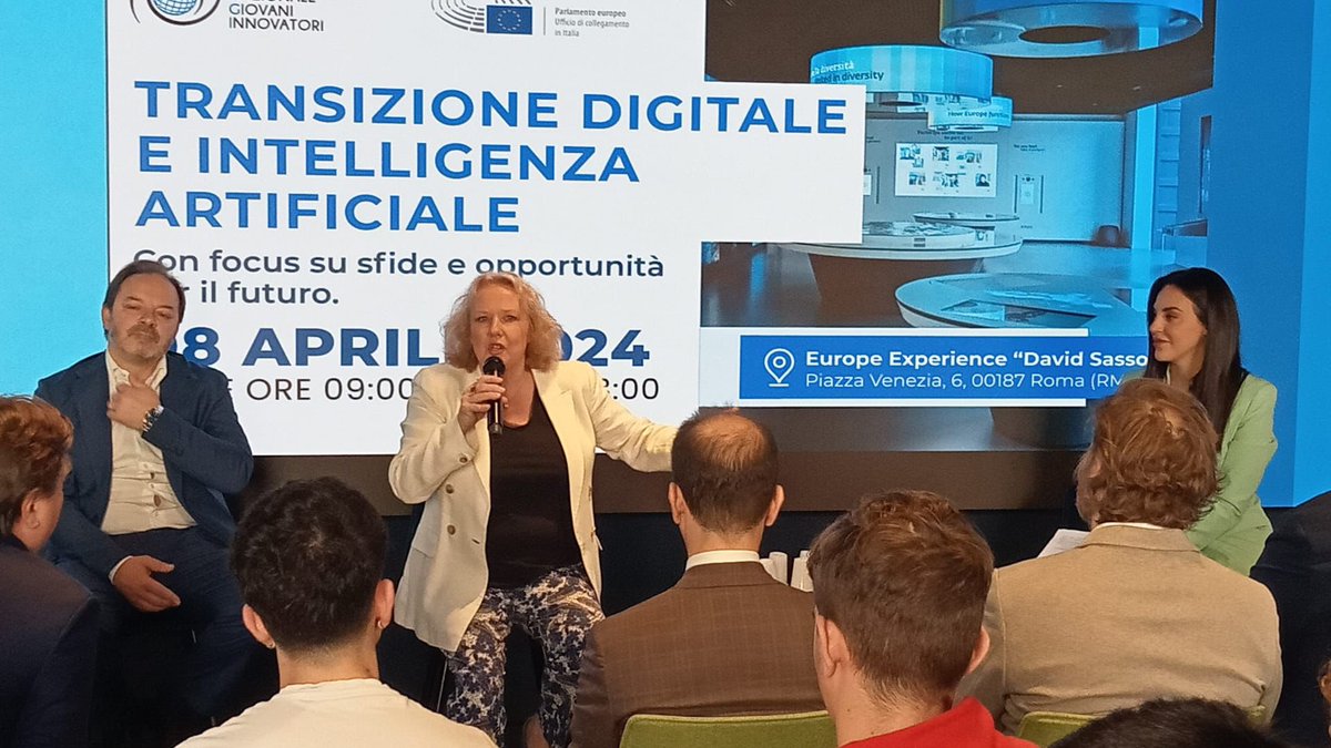 A un mese dal voto finale del @Europarl_IT su #IntelligenzaArtificiale importante confronto a #EuropaExperience sulla #TransizioneDigitale.
Grazie
@gabferrieri @Angi_tech 
@brandobenifei 
@BeatriceCovassi 
#UsaIlTuoVoto