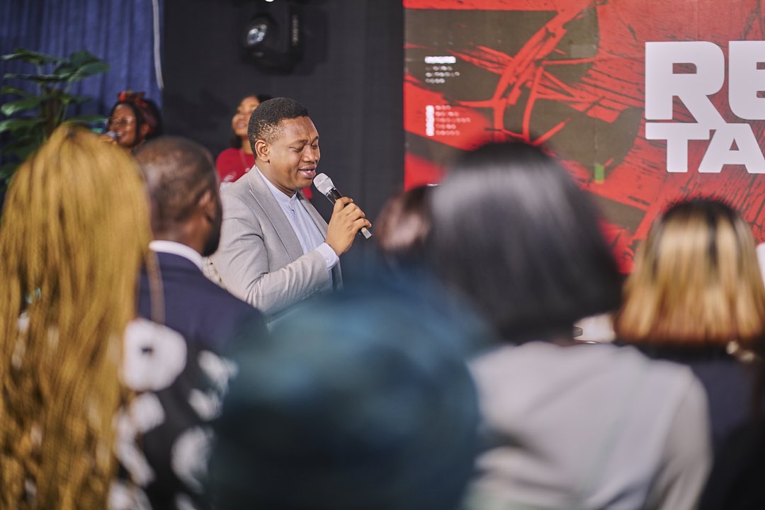 CFCAbuja's tweet photo. God came to earth in person of Jesus and paid the price for sin.
Anyone who receives Jesus has life, because Jesus is the way to the Father.
We call God our Father because life comes from Him.
#PastorAromeTokula
#JesusTheOnlyWay
#CFCAbuja
#LoveIsKing https://t.co/jCBjVdHtJu